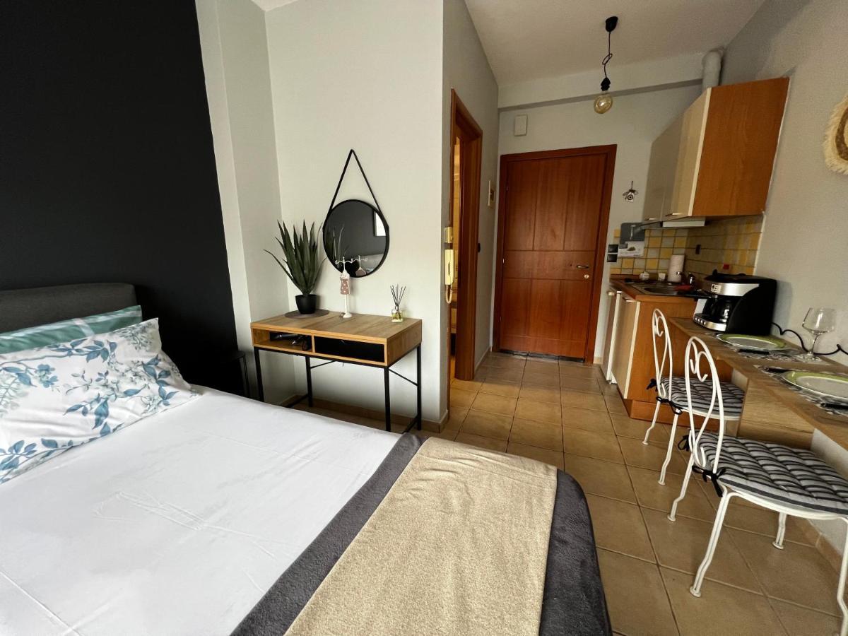 B6 Coquette Apartment Nea Chili Luaran gambar